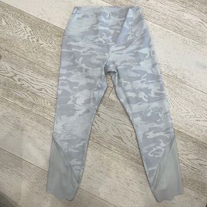 Lululemon Camo Legging 25